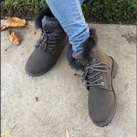 Gray Faux leather women boots - Picture 3 of 8